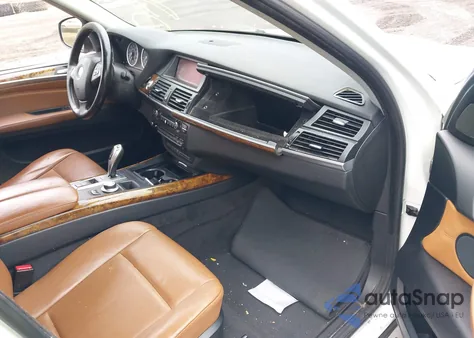 2008 BMW X5 3.0Si z USA, uszkodzony, nr VIN 5UXFE435X8L021831